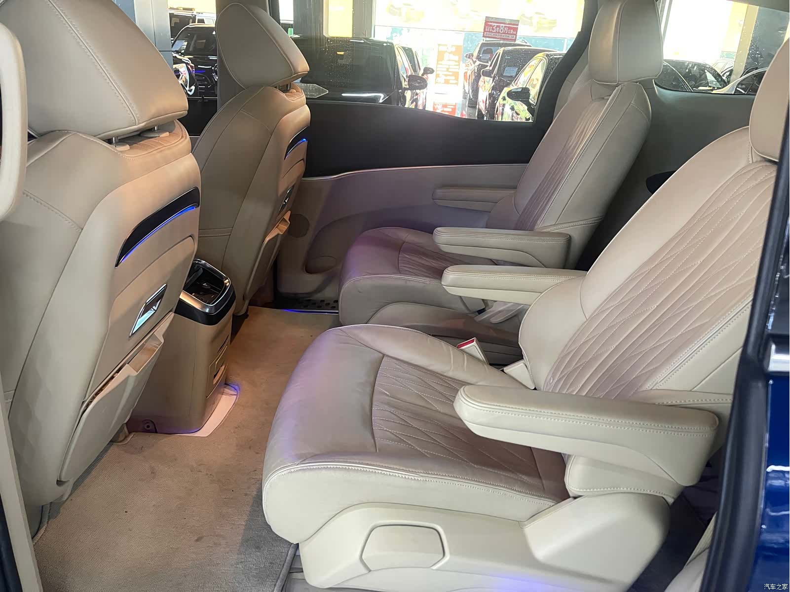 Buick GL8, 2023 8