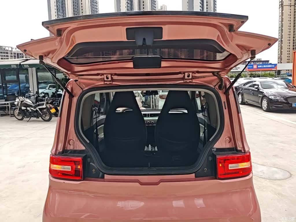 Wuling MINIEV, 2020 19