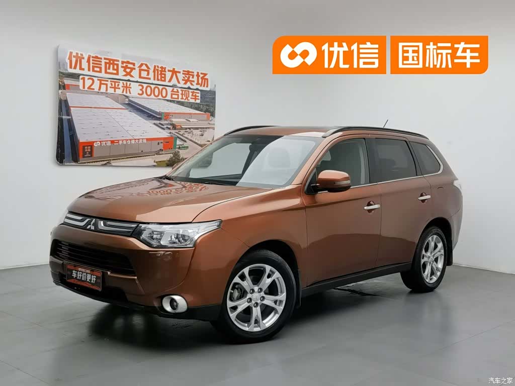 Mitsubishi Outlander, 2014 1