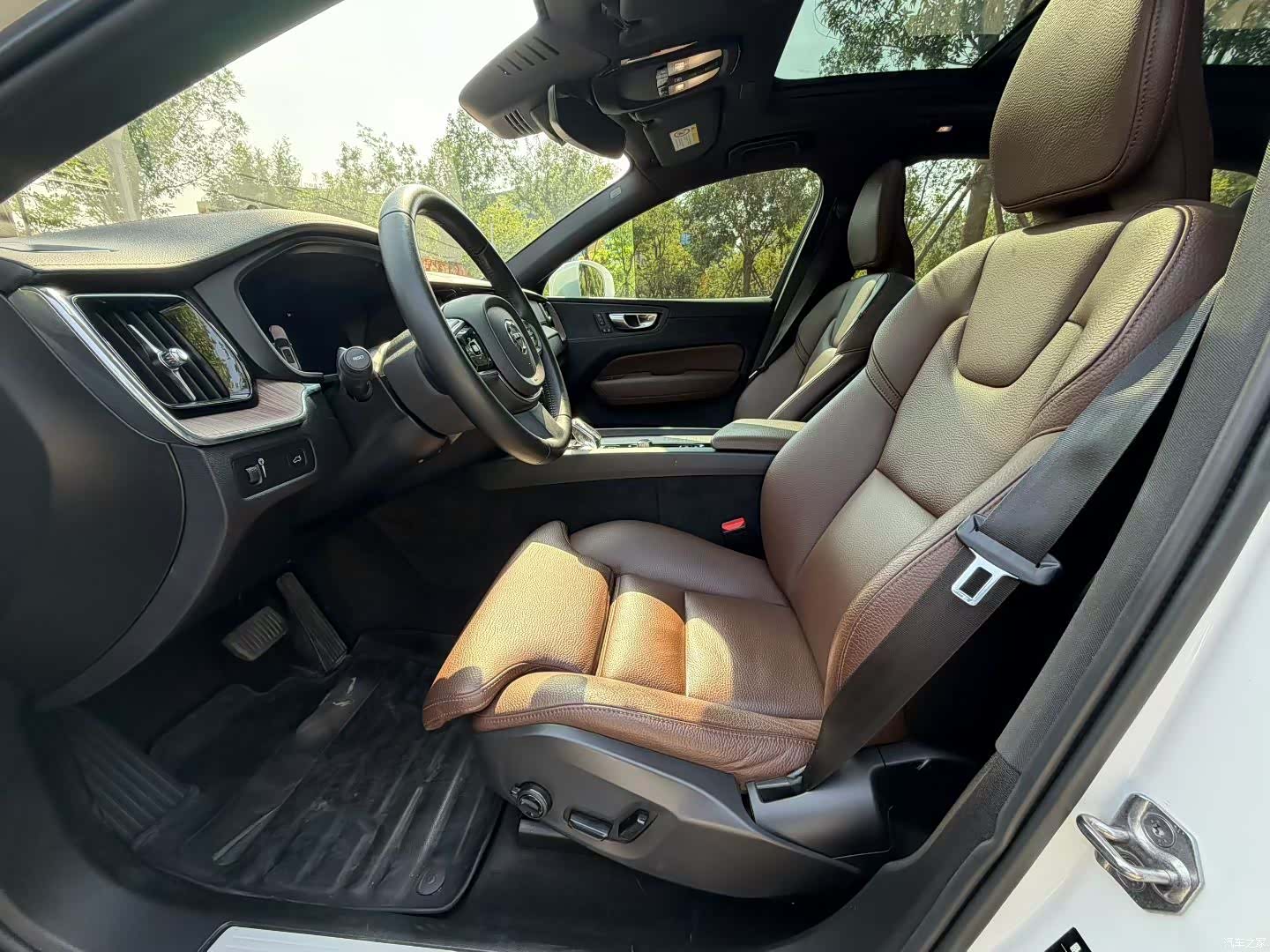 Volvo XC60, 2021 4