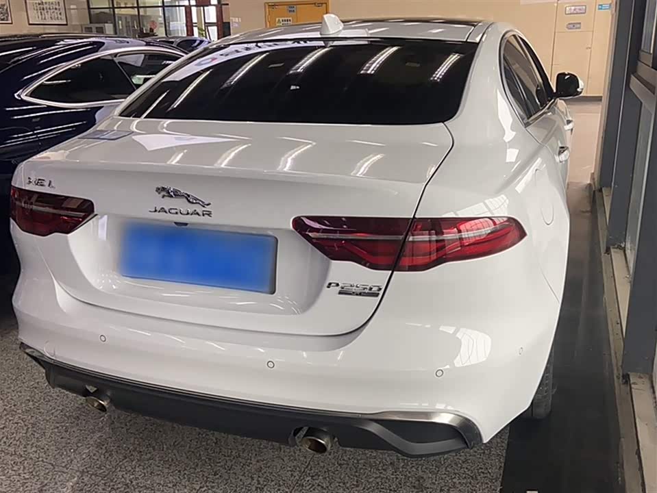 Jaguar XEL Jaguar XEL