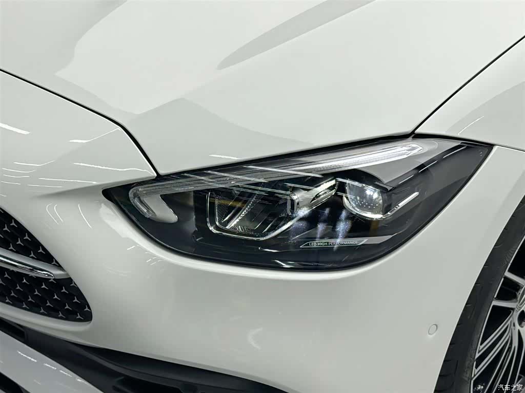 Mercedes-Benz C-Class, 2023 9