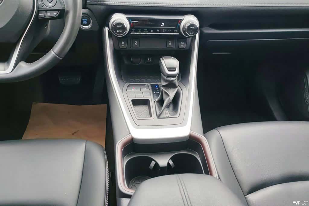 Toyota RAV4, 2023 16