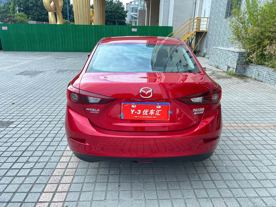 Mazda 3 Angkesaila