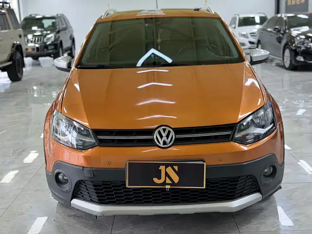 Volkswagen Polo 2015 — купить из Китая под заказ