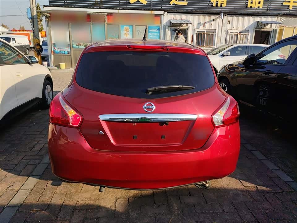 Nissan TIIDA