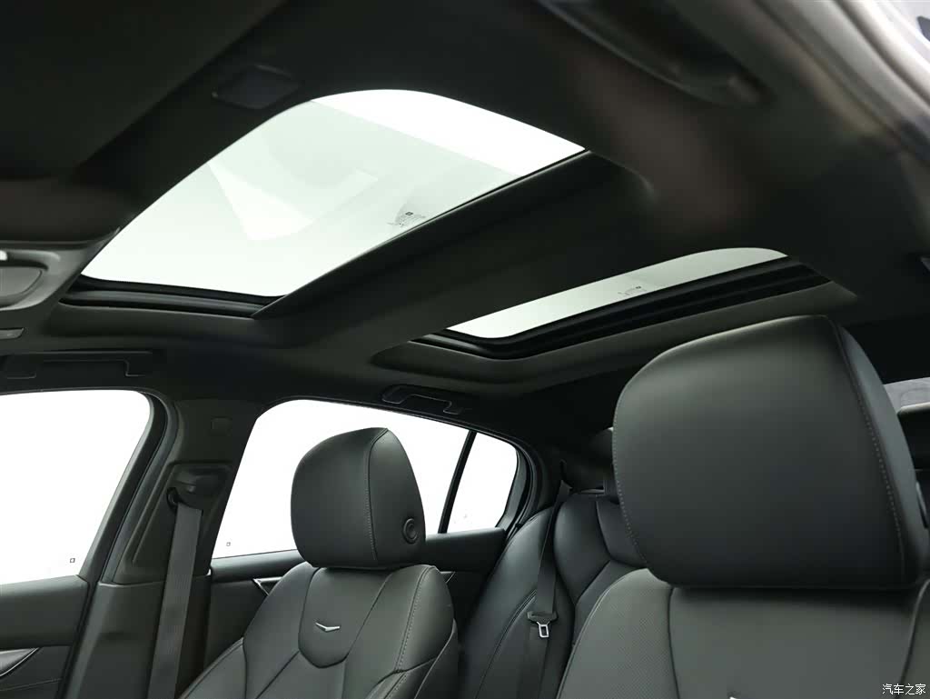 Cadillac CT5, 2023 13