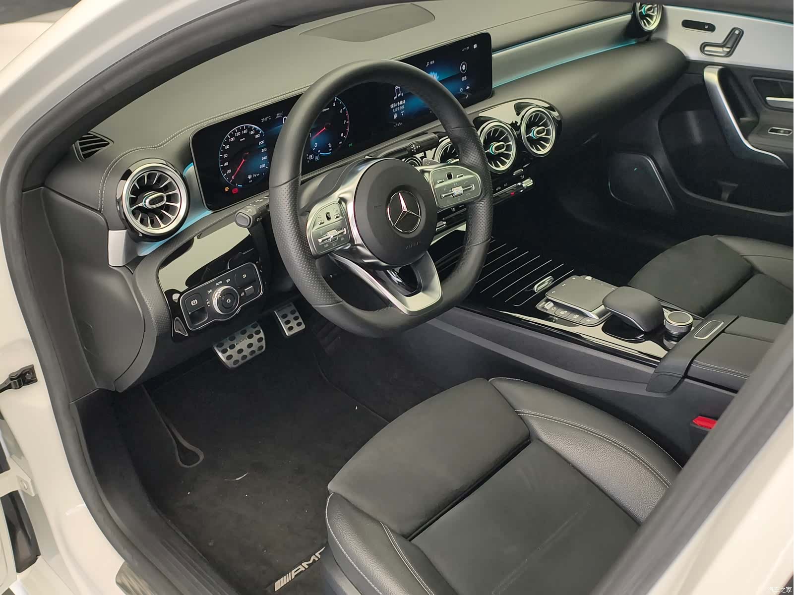 Mercedes-Benz A-Class, 2020 10