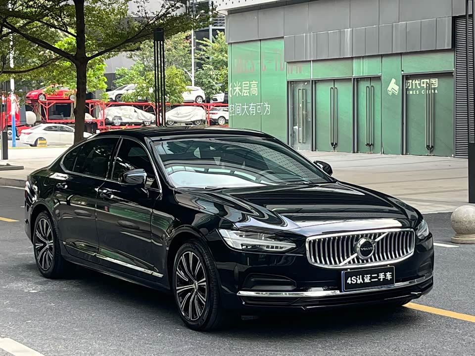 Volvo S90