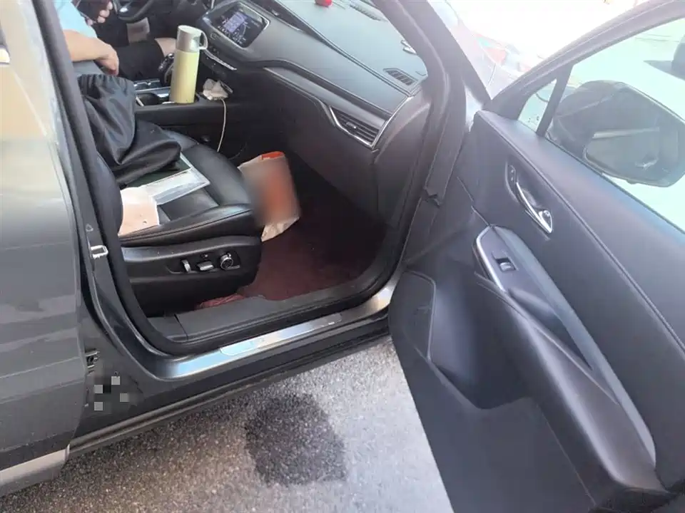 Cadillac XT4