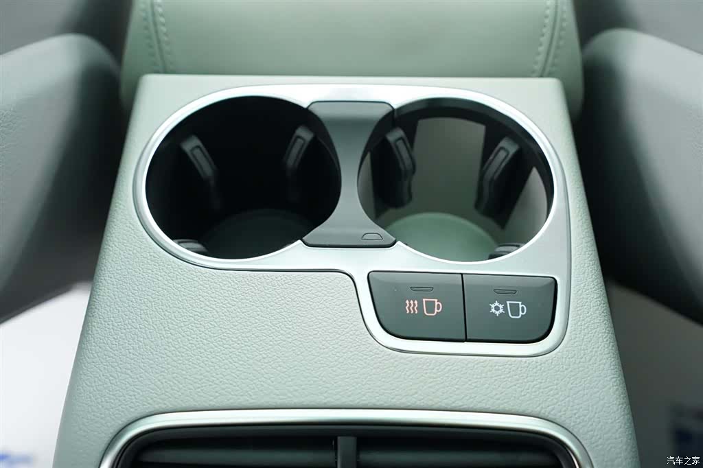 Audi A6L, 2014 21