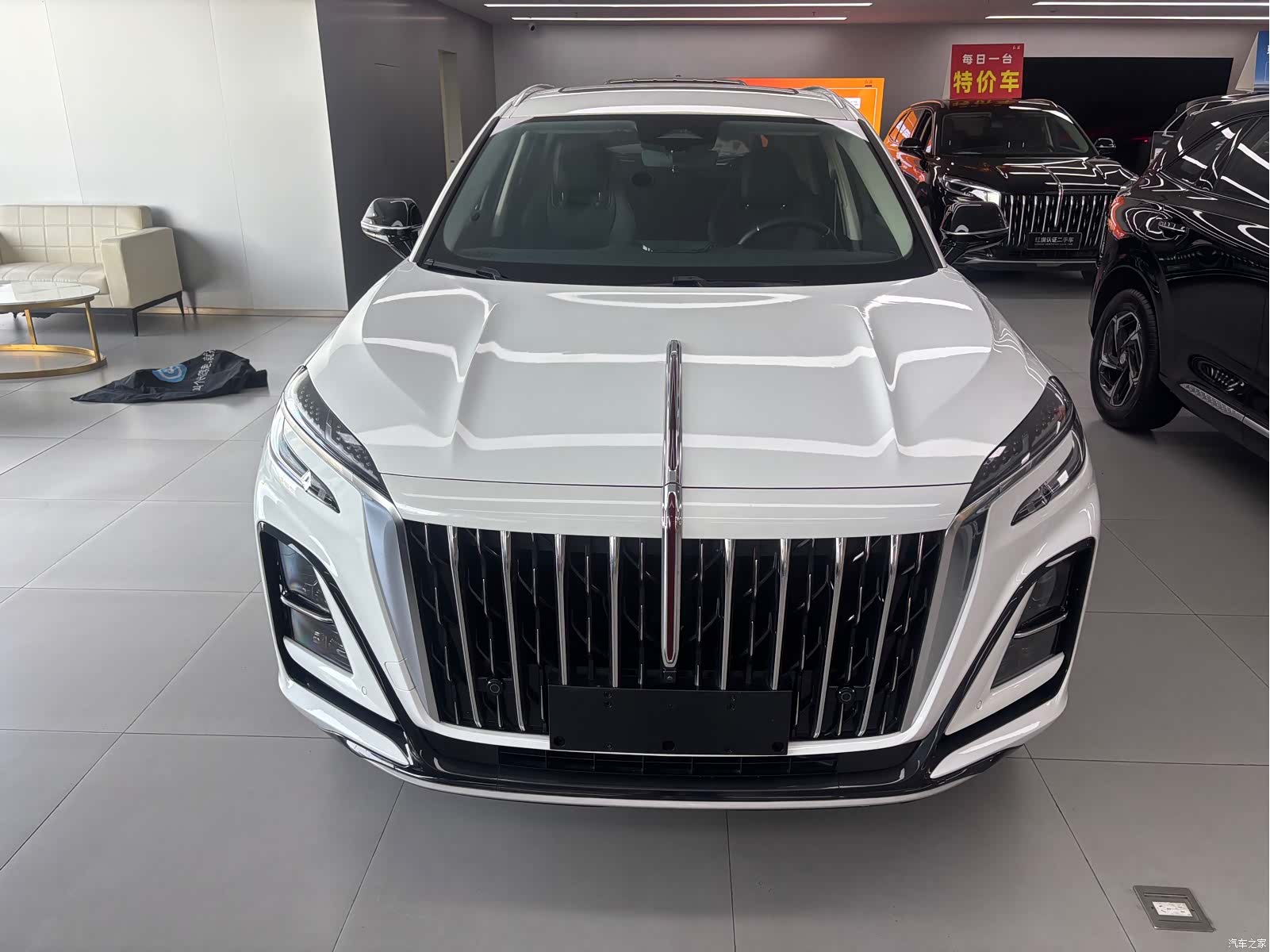 Hongqi HS3, 2025 2