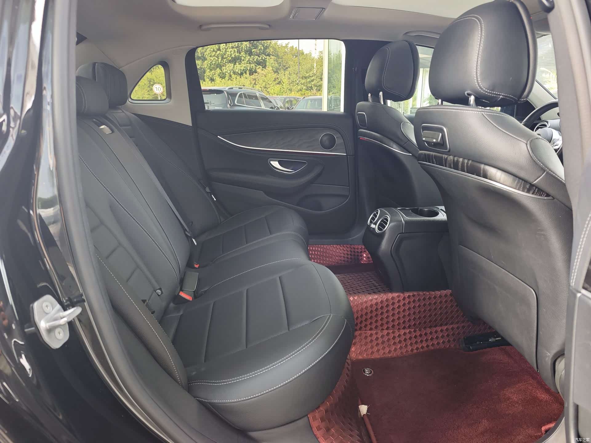 Mercedes-Benz E-Class, 2020 18