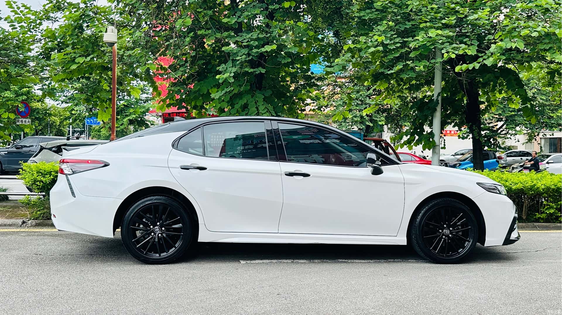 Toyota Camry, 2024 4