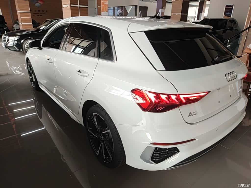 Audi A3, 2023 все фото