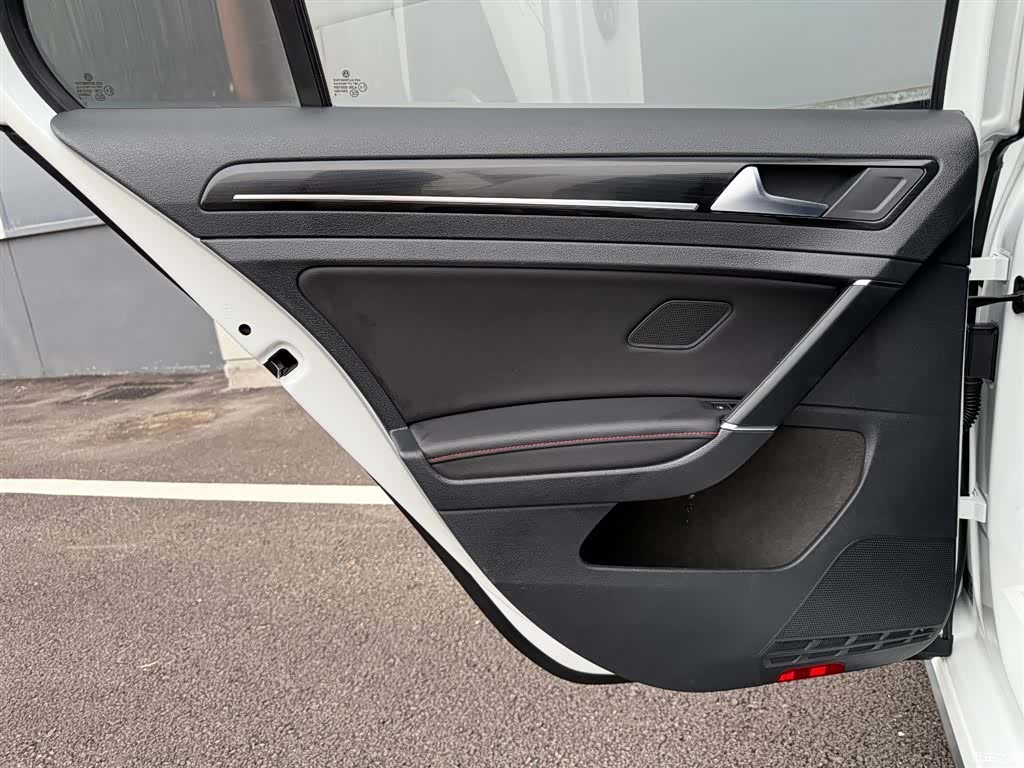Volkswagen Golf, 2016 15
