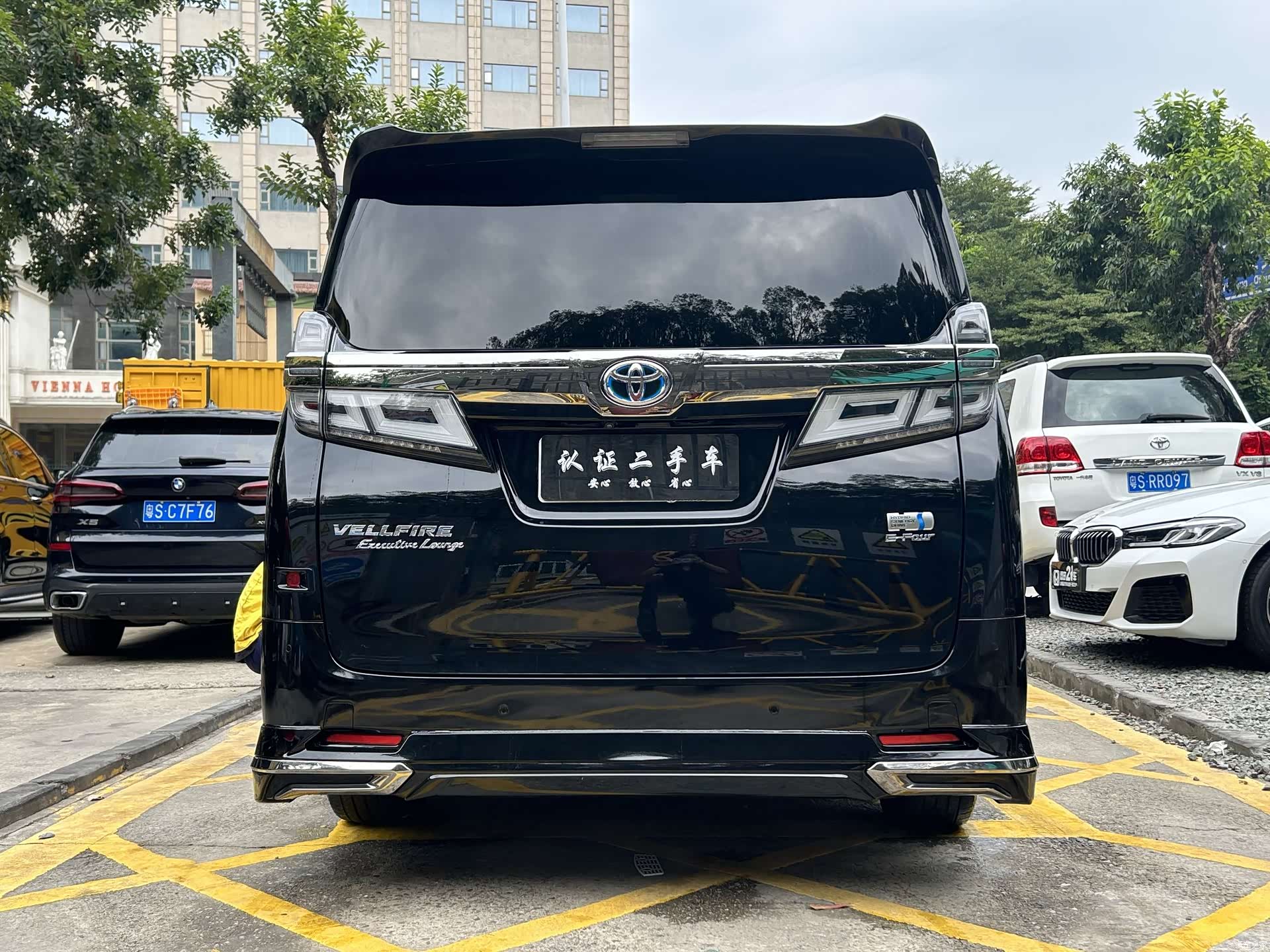 Toyota Vellfire, 2021 6