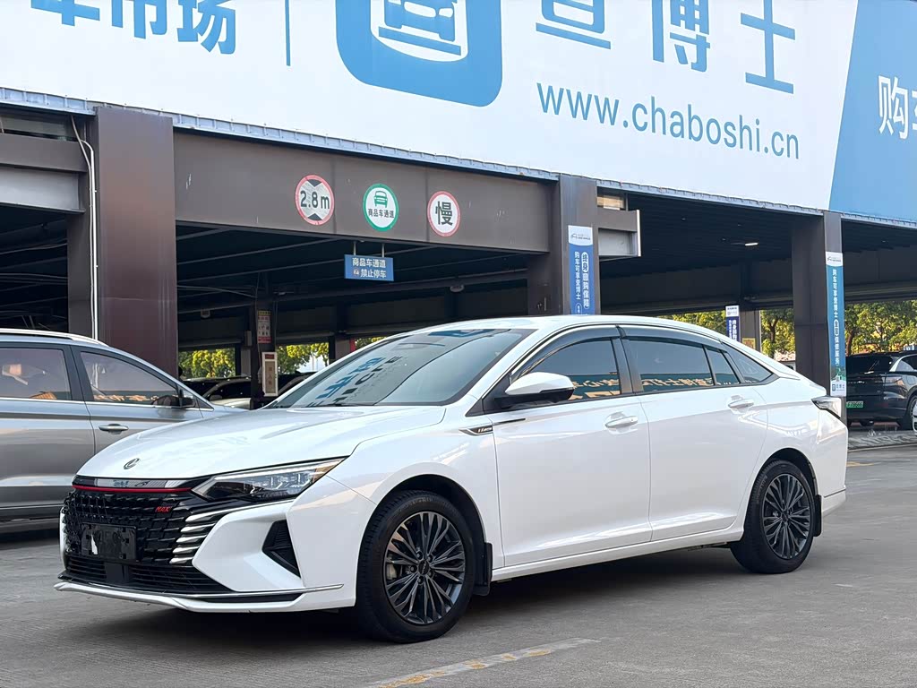 Dongfeng Aeolus Yixuan Max