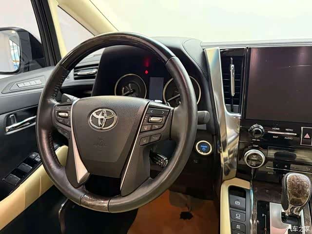 Toyota Alphard, 2021 7