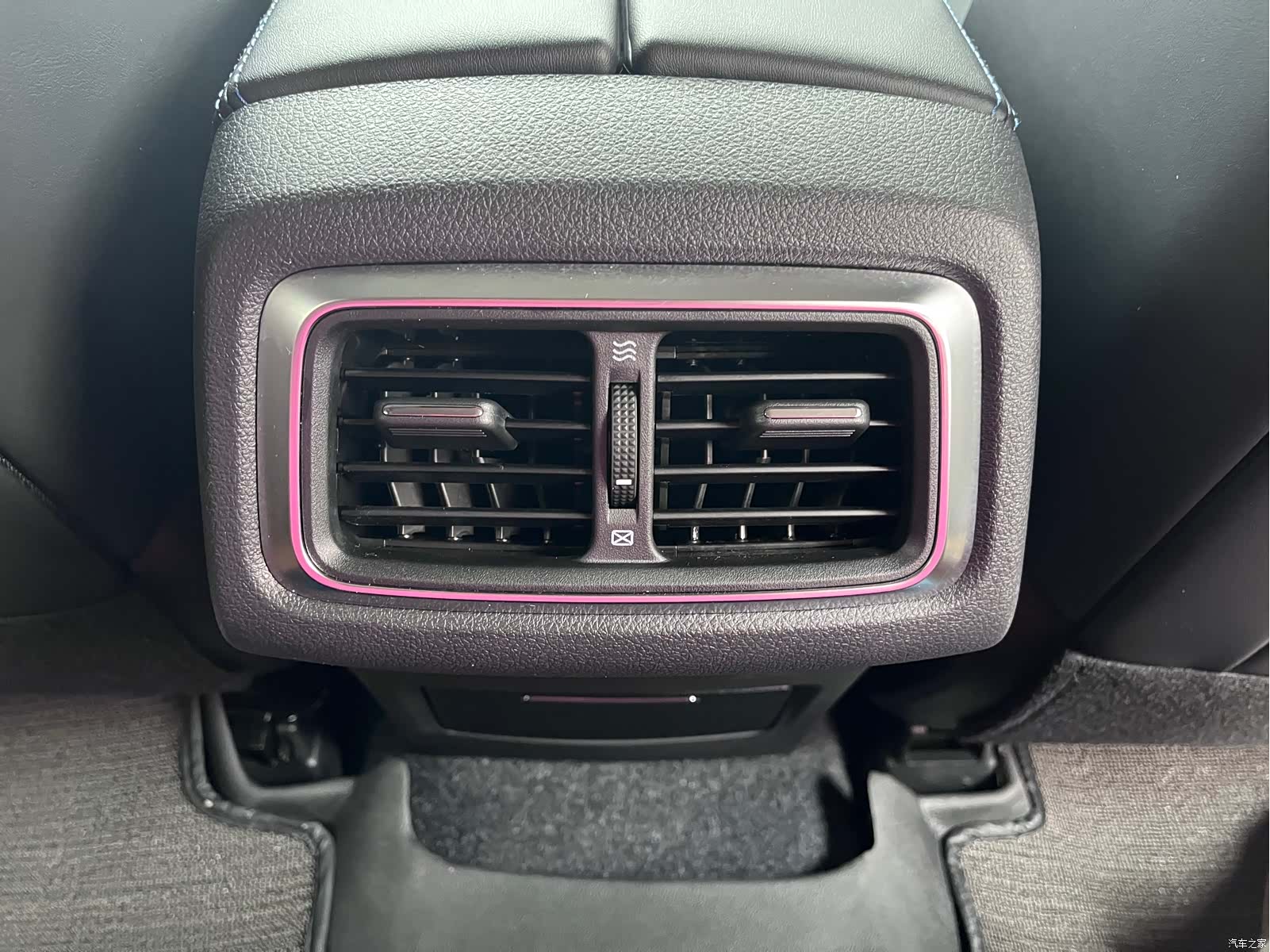BAIC BJ40, 2025 10