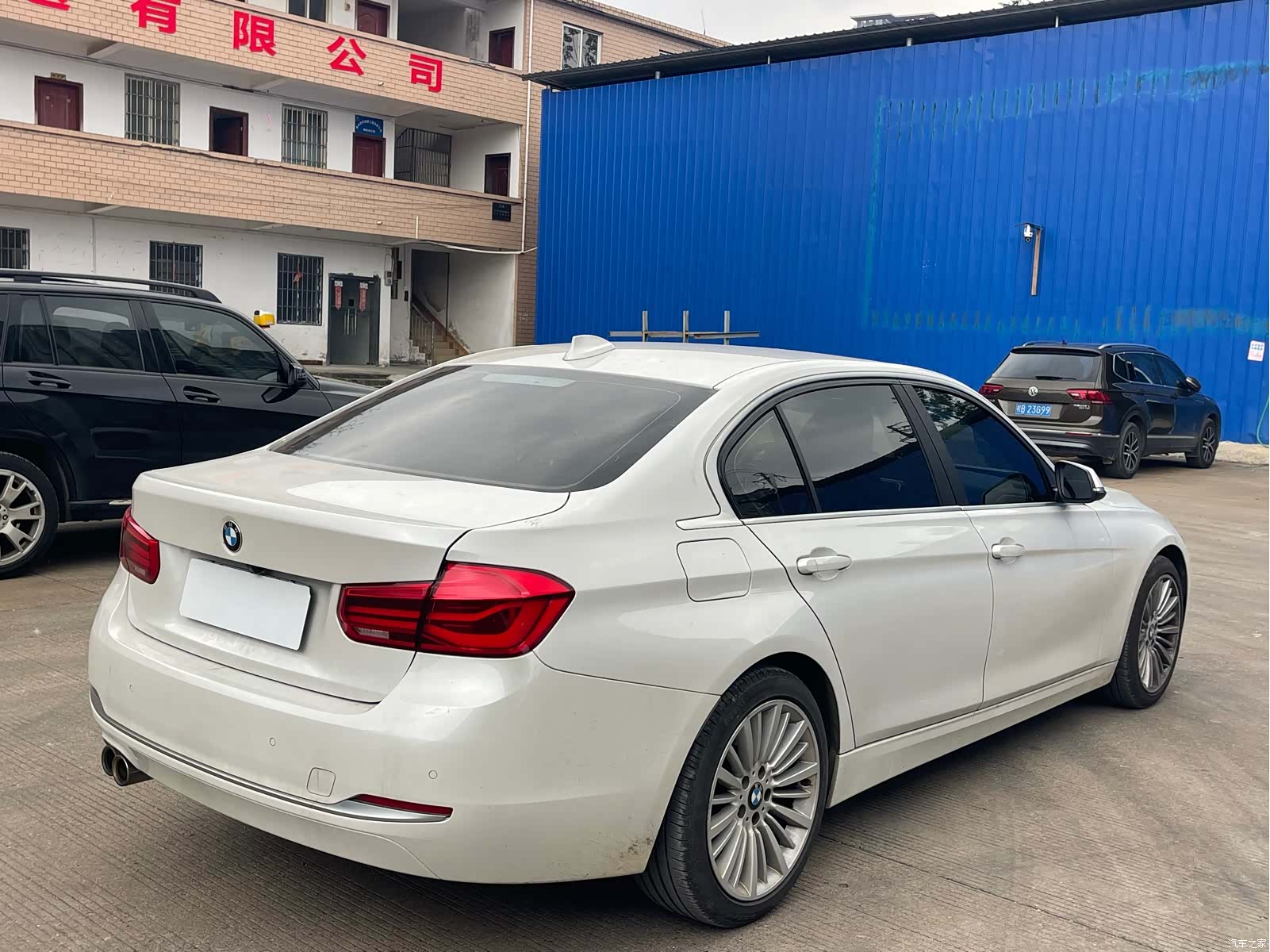 BMW 3 Series, 2018 все фото