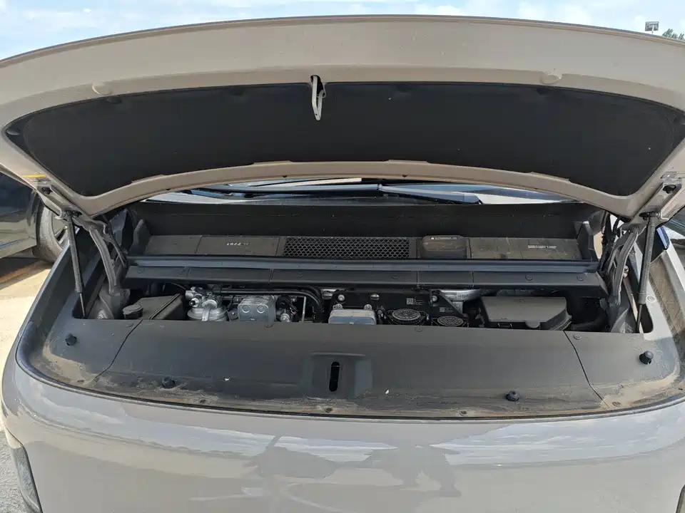 Li Auto Ideal MEGA Li Auto Ideal MEGA
