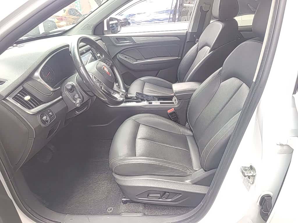 Roewe RX5, 2018 15