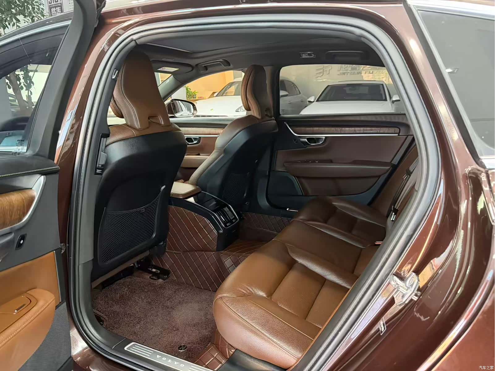 Volvo S90, 2020 все фото
