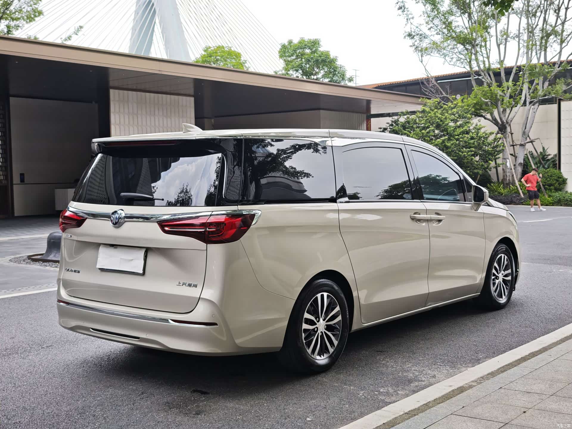 Buick GL8, 2021 4