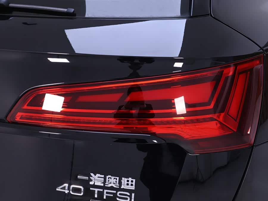 Audi Q5L 2024, фото 9