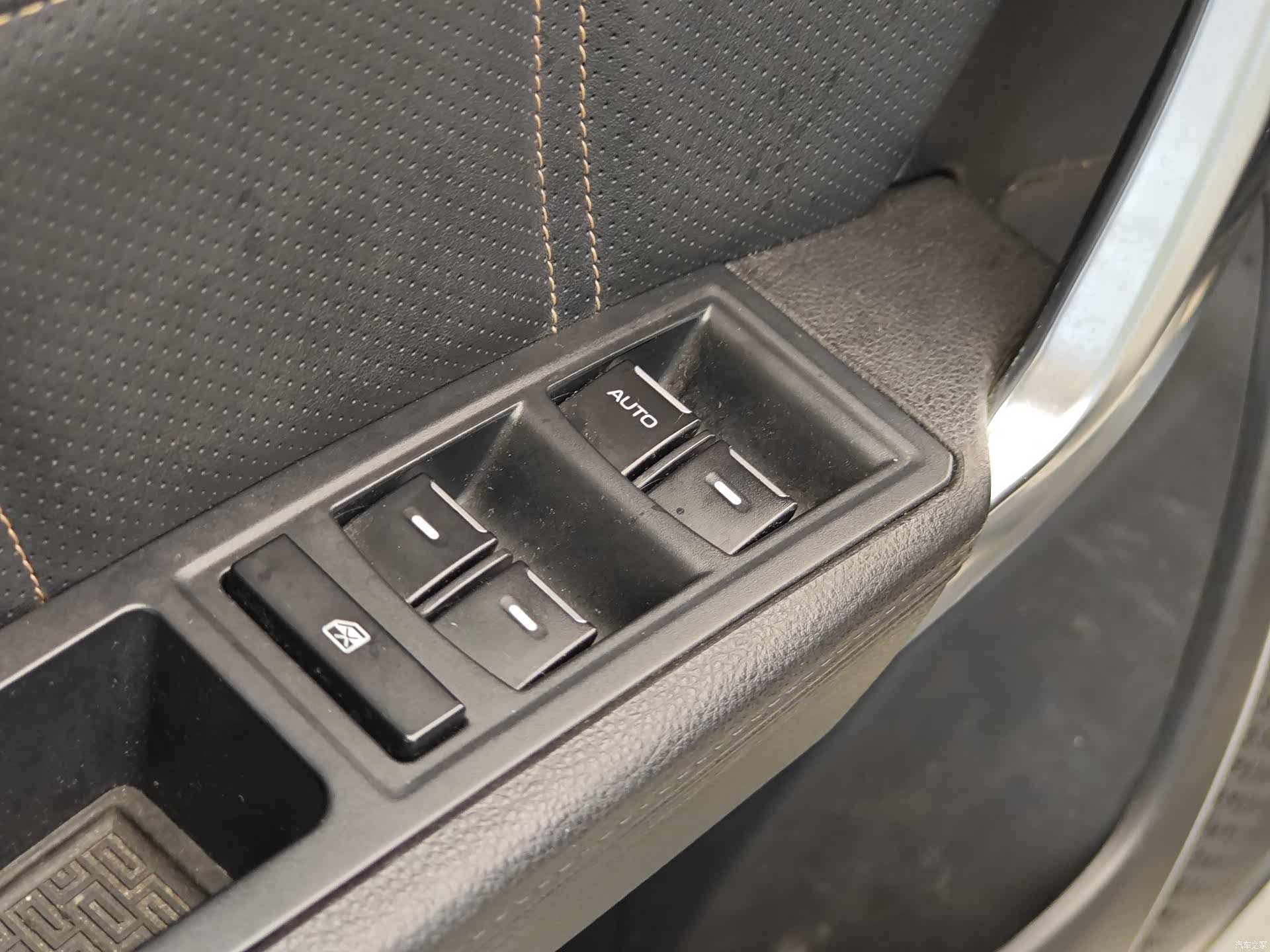 Geely X6, 2016 9