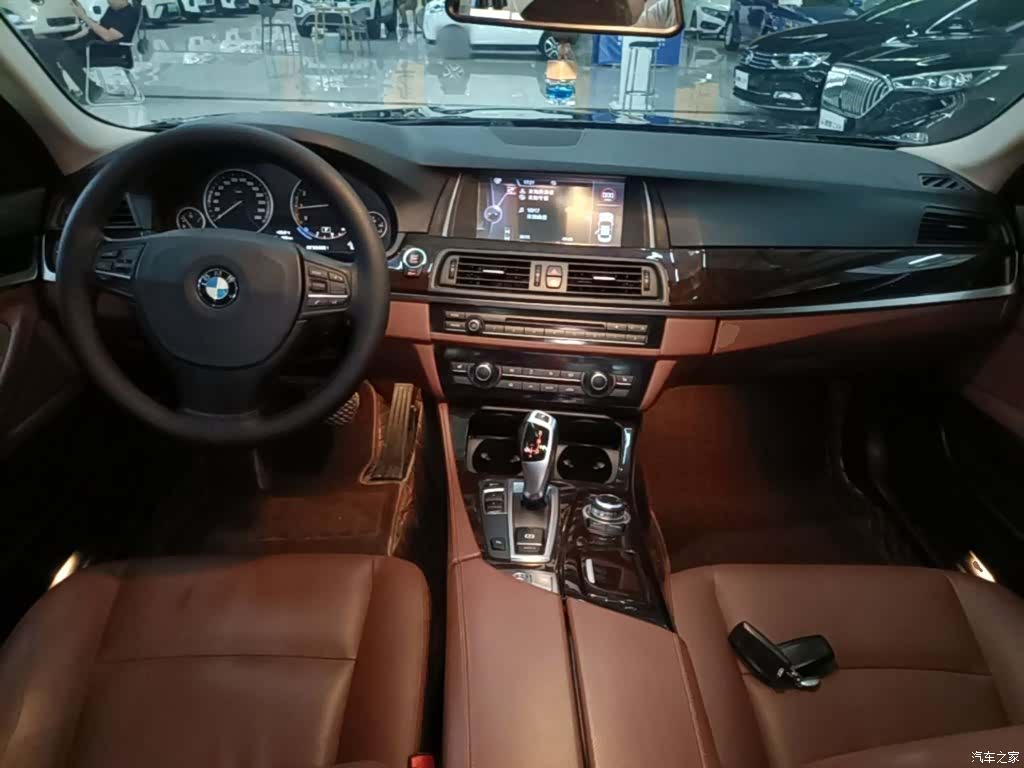BMW 5 Series, 2015 10