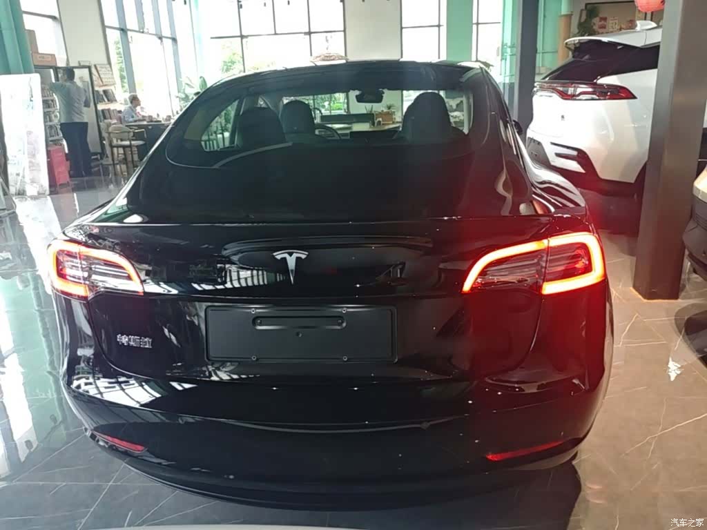 Tesla Model 3, 2023 6