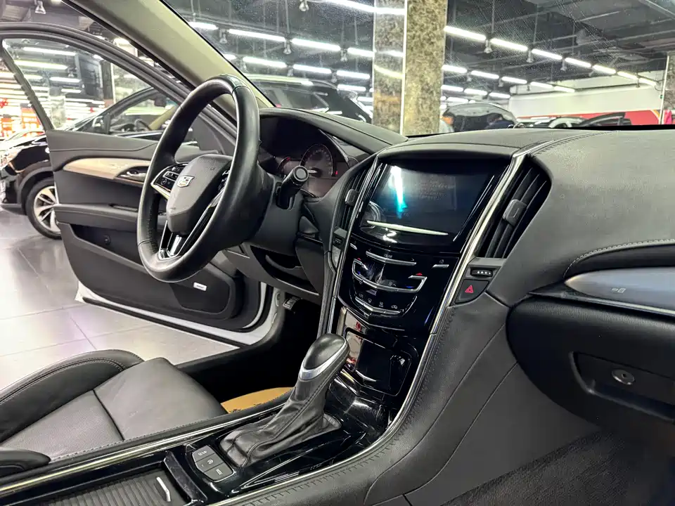 Cadillac ATS-L