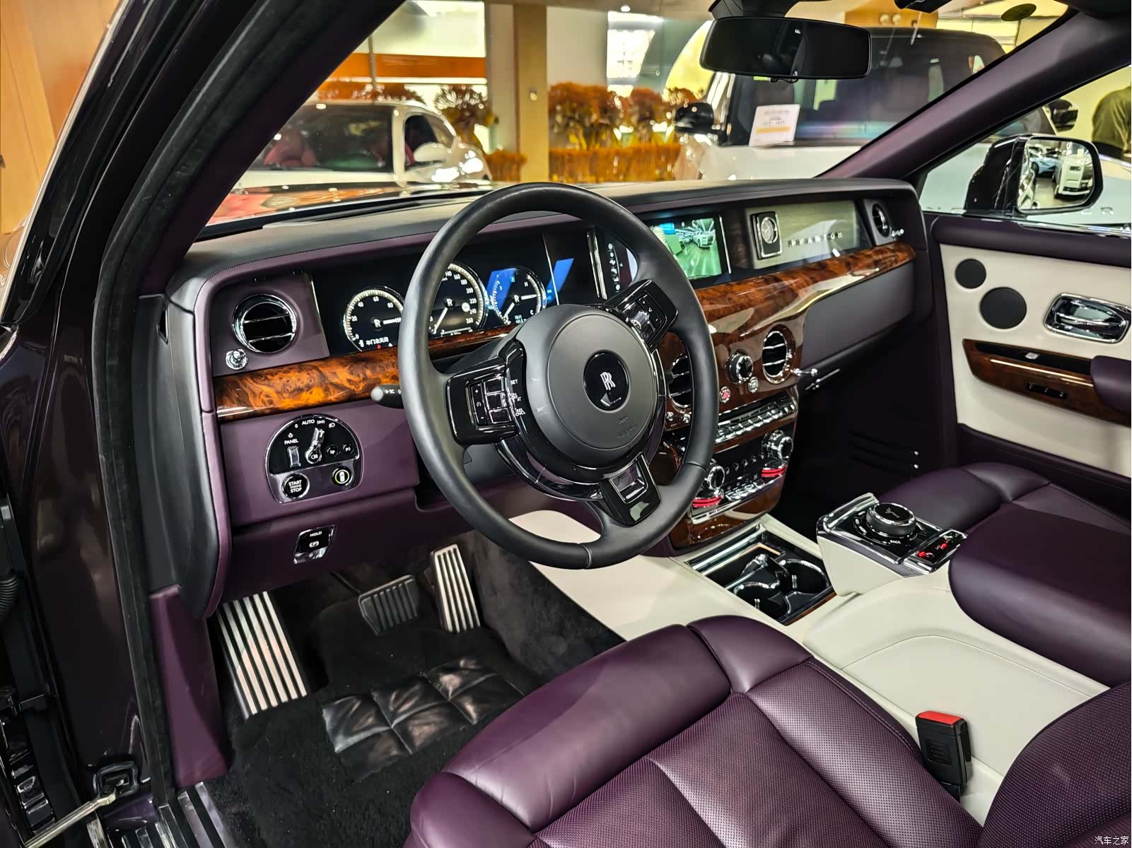 Rolls-Royce Phantom, 2019 12