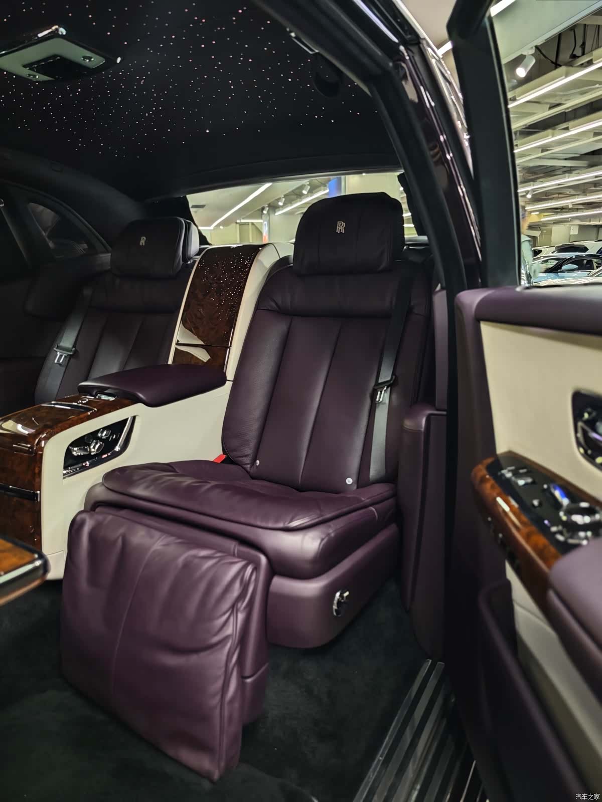 Rolls-Royce Phantom, 2019 21