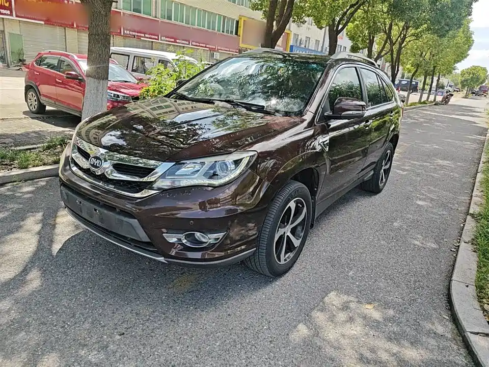 BYD S7