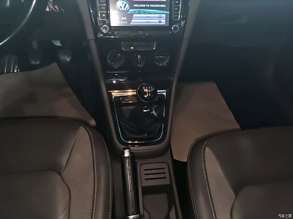 Volkswagen Bora, 2015 14