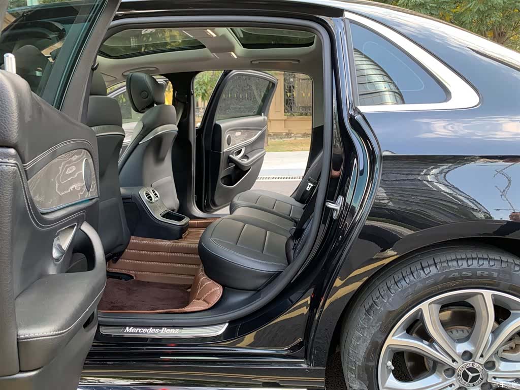 Mercedes-Benz E-Class, 2022 12