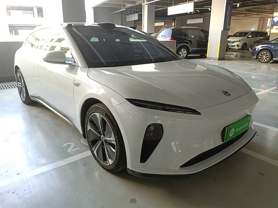 NIO ET5T
