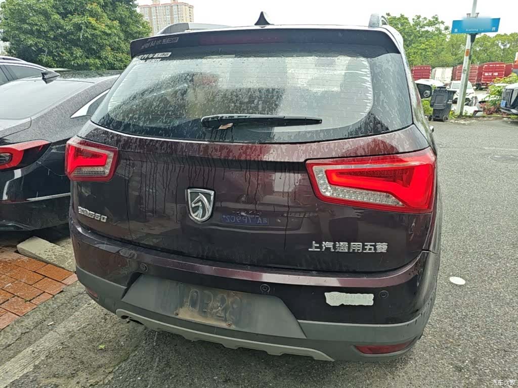 Wuling 560, 2016 6