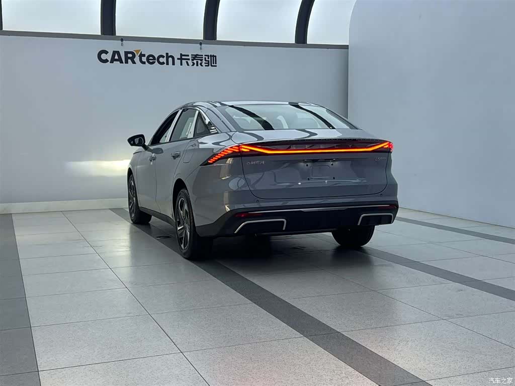 Geely Galaxy L6, 2025 4