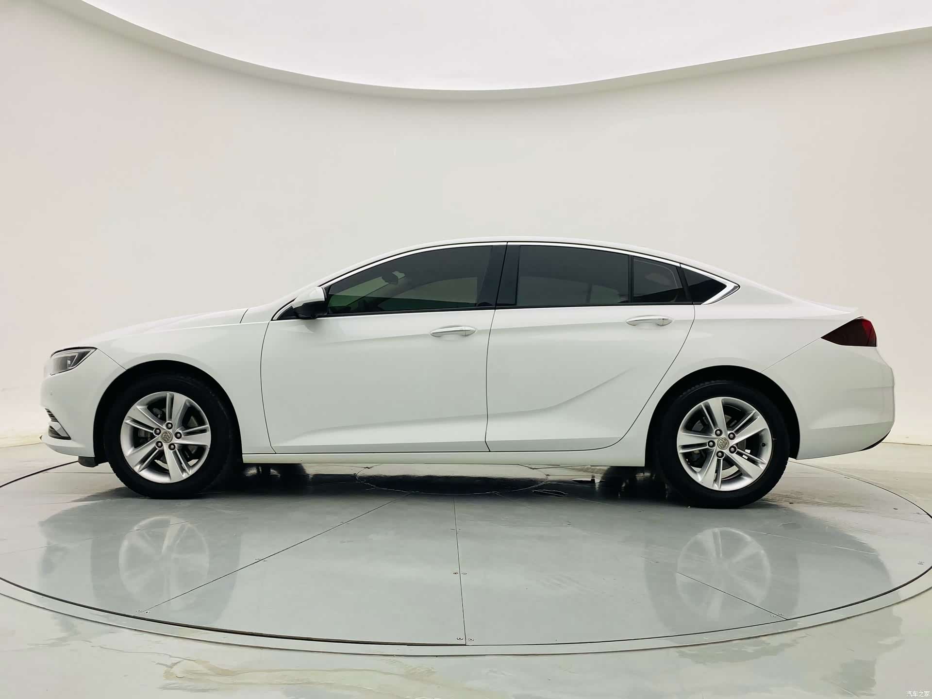Buick Regal, 2020 все фото