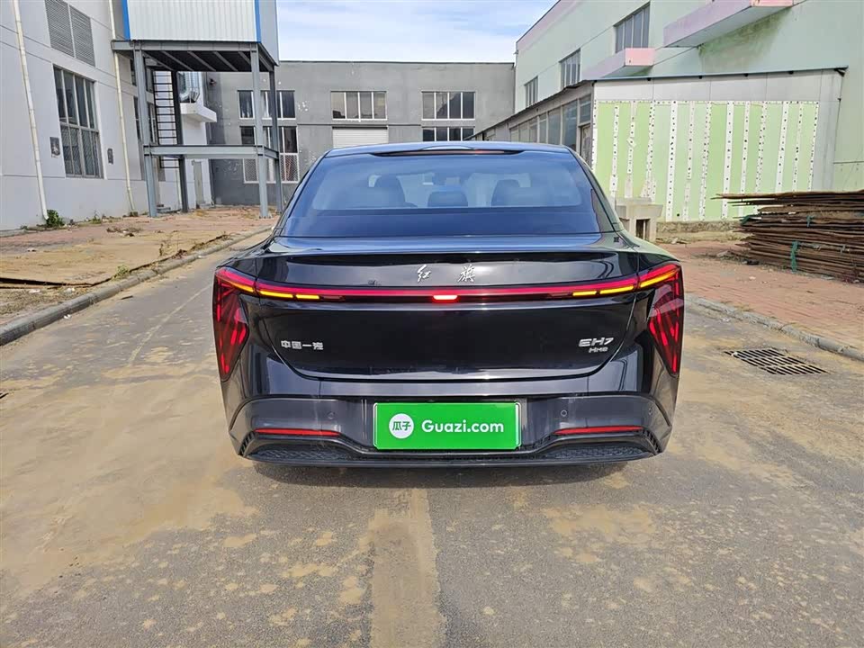 Hongqi EH7