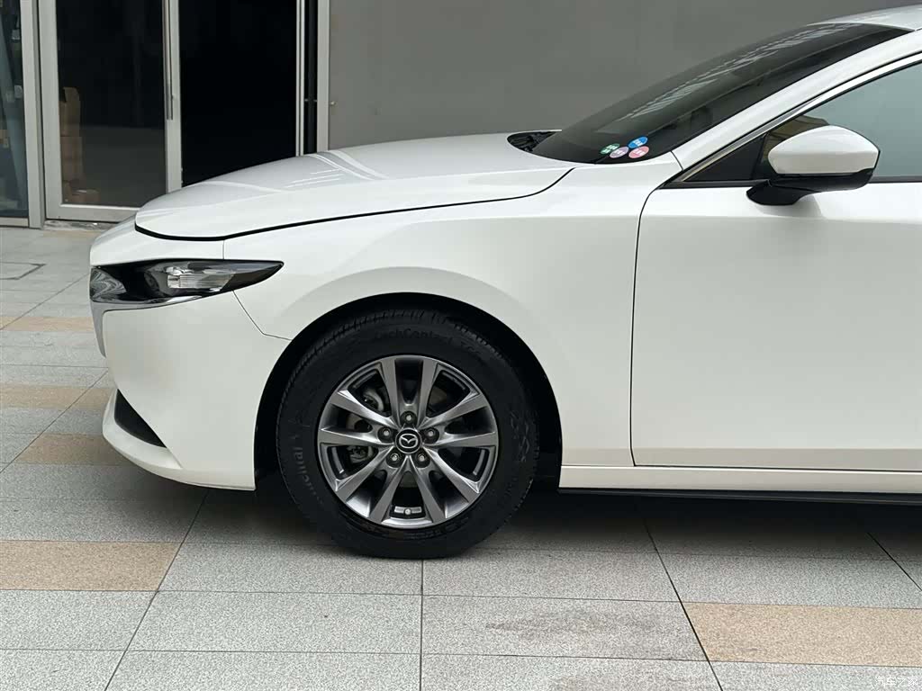 Mazda Mazda3, 2021 19