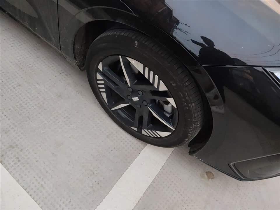 Geely Galaxy Galaxy E8