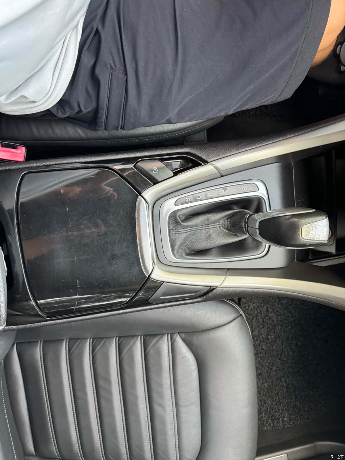 Ford Mondeo, 2014 13