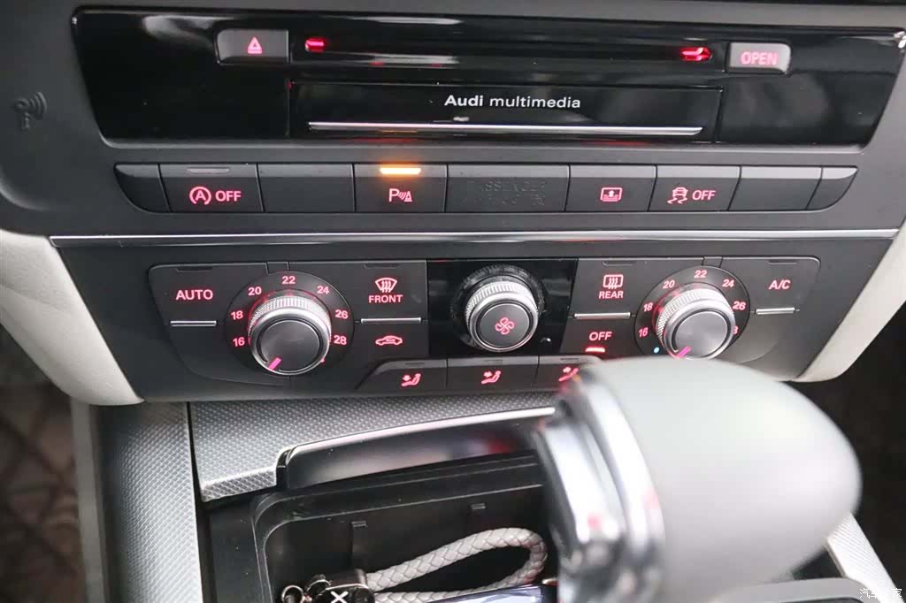 Audi A6L, 2014 8