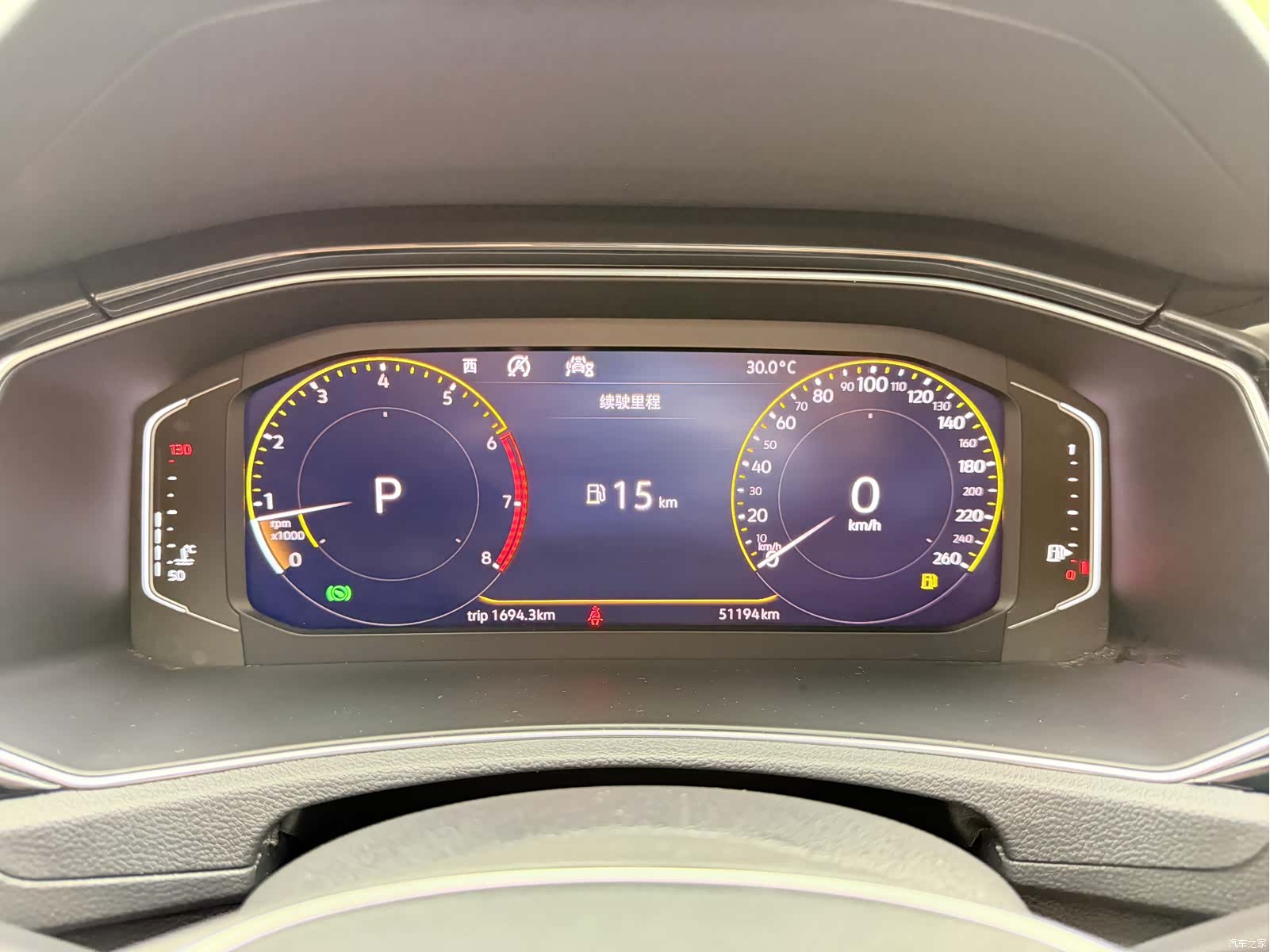 Volkswagen T-ROC, 2019 11
