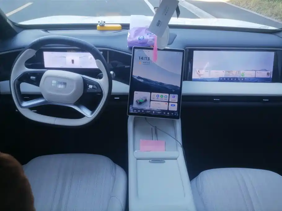 Geely Galaxy Galaxy L7